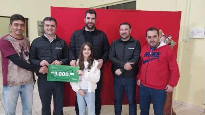 ComissÃ£o Organizadora da Festa da Comunidade SÃ£o Miguel de Laranjeiras do Sul realiza entrega de prÃªmios e prestaÃ§Ã£o de contas